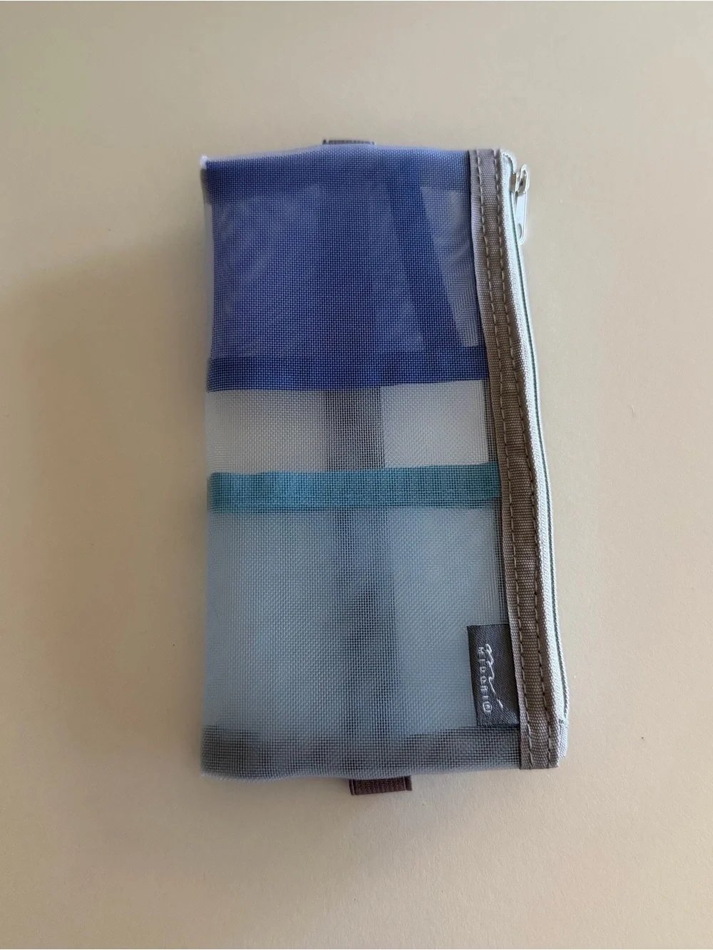 Midori Blue Mesh Book Band Pen Case: B6 - A5
